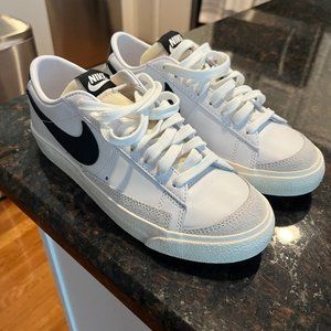 Nike Women's Blazer Low Platform Sneakers DJ0292-101